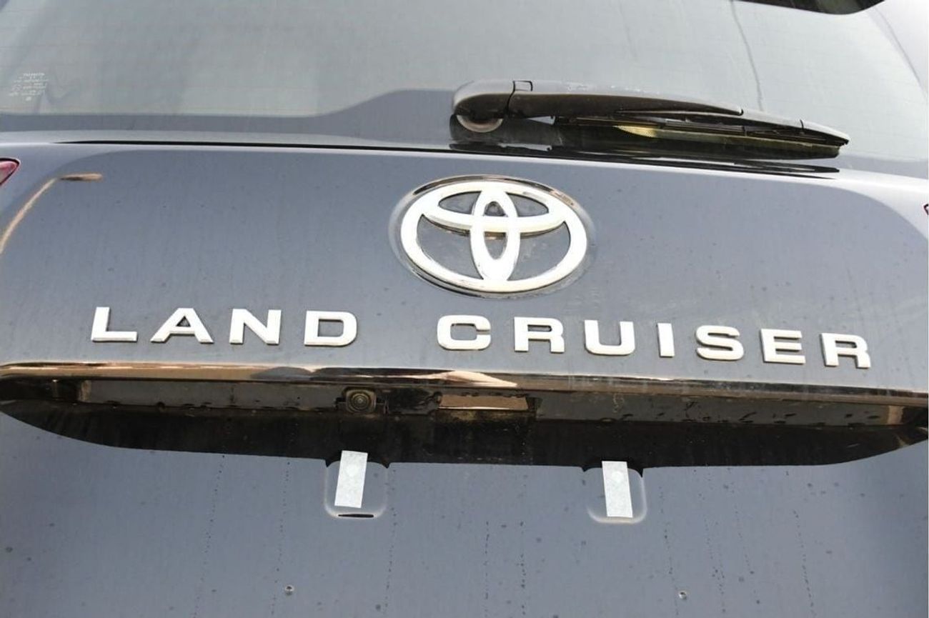 Toyota Land Cruiser LC300 4.0 GXR WITH LEATHER AND POWER SEATS