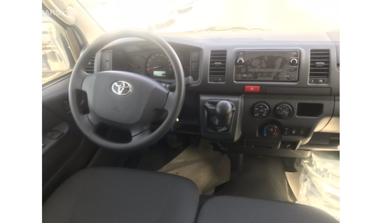 Toyota Hiace 14 SEAT