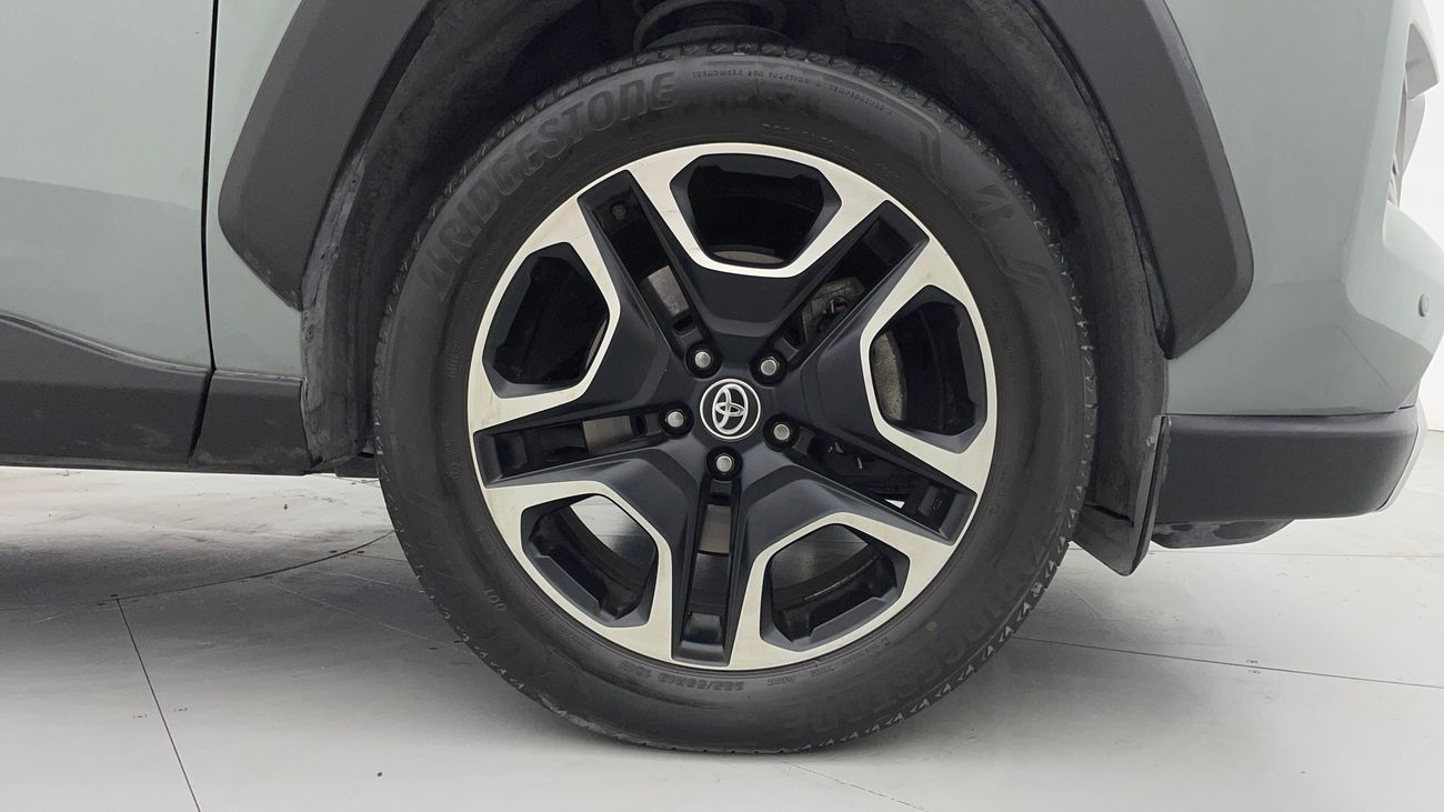 تويوتا راف ٤ ADVENTURE 2.5 | بدون دفعة مقدمة | اختبار قيادة مجاني للمنزل