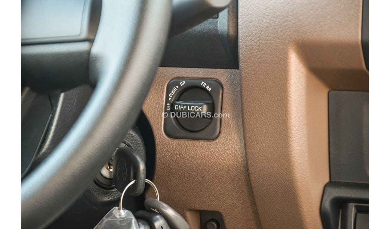 Toyota Land Cruiser Pick Up TOYOTA LAND CRUISER PICKUP 79 SERIES 4.5L V8 4WD 2024 | ALL WHEEL DRIVE | DIFFERENTIAL LOCK | ALLOY 