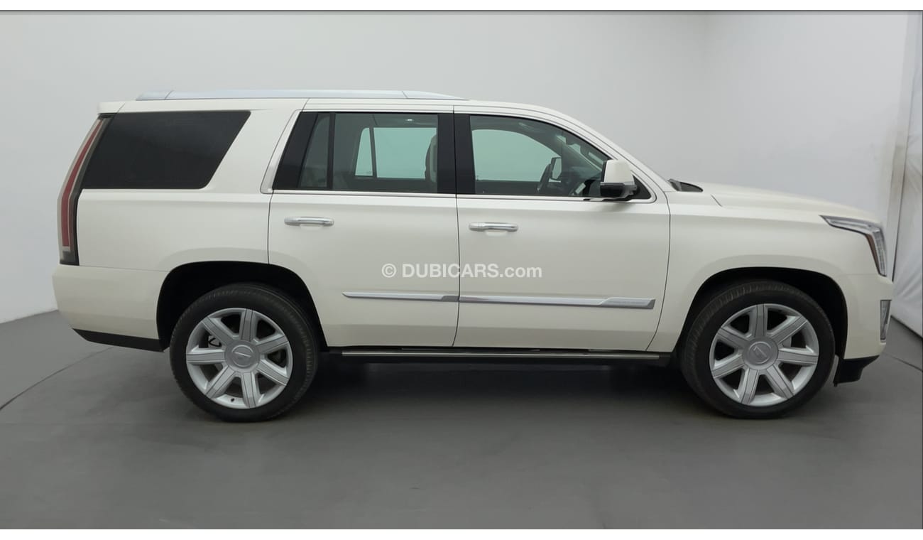 كاديلاك إسكالاد PREMIUM 6.2 | +مع الضمان | كمان تم فحص ١٥٠