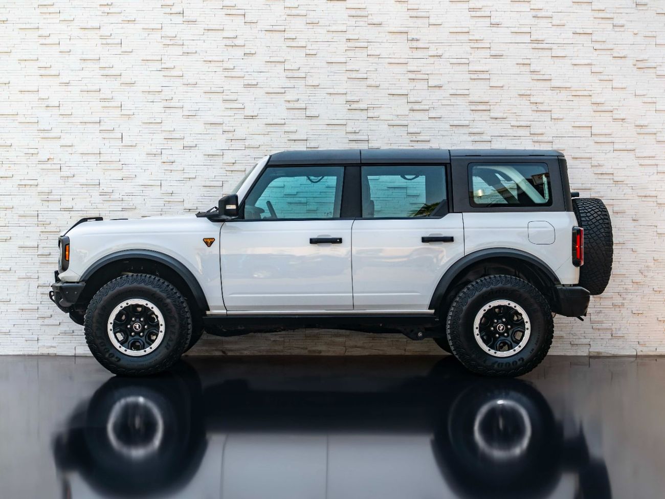 Ford Bronco Badlands 2.7L