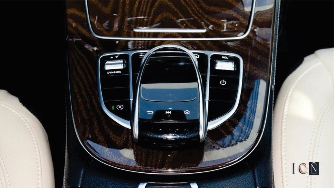 Mercedes-Benz E300 Std