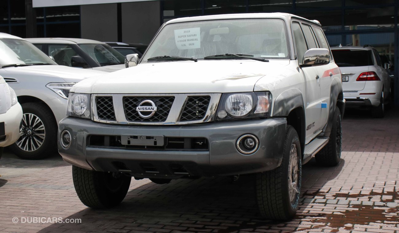 Nissan Patrol Super Safari 4.8L