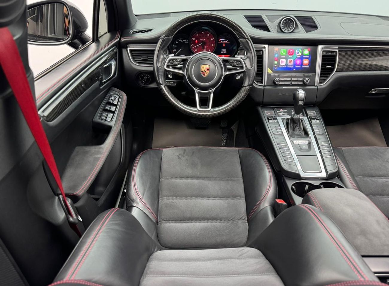 بورش ماكان GTS 2.9L (435 HP) 2017 Porsche Macan GTS, 2026 Porsche Warranty, Porsche Service History, GCC