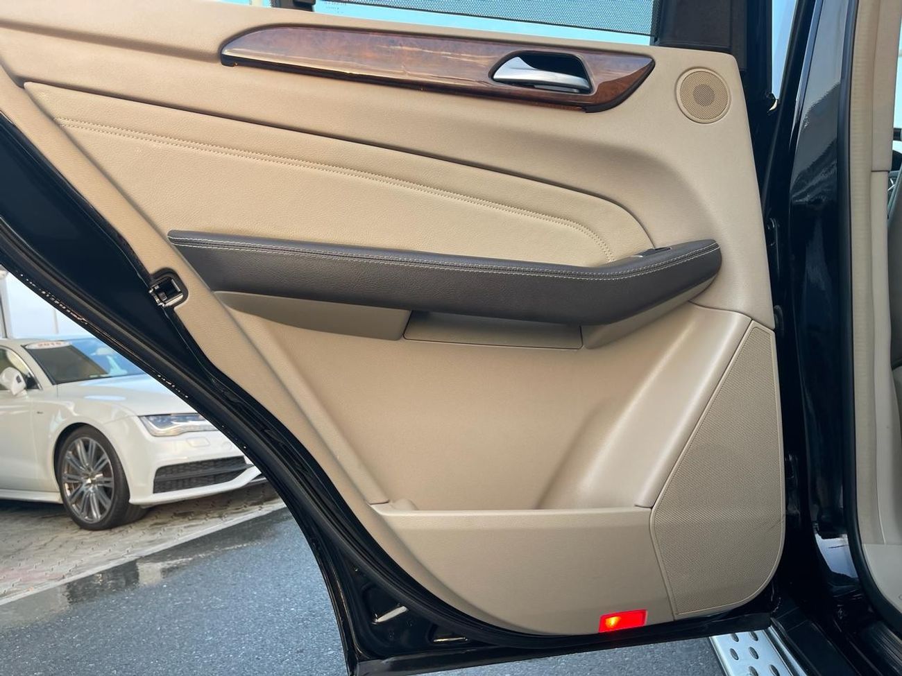 Mercedes-Benz ML 400 AMG Mercedes ML 400_Gcc_2015_Excellent_Condition _Full option