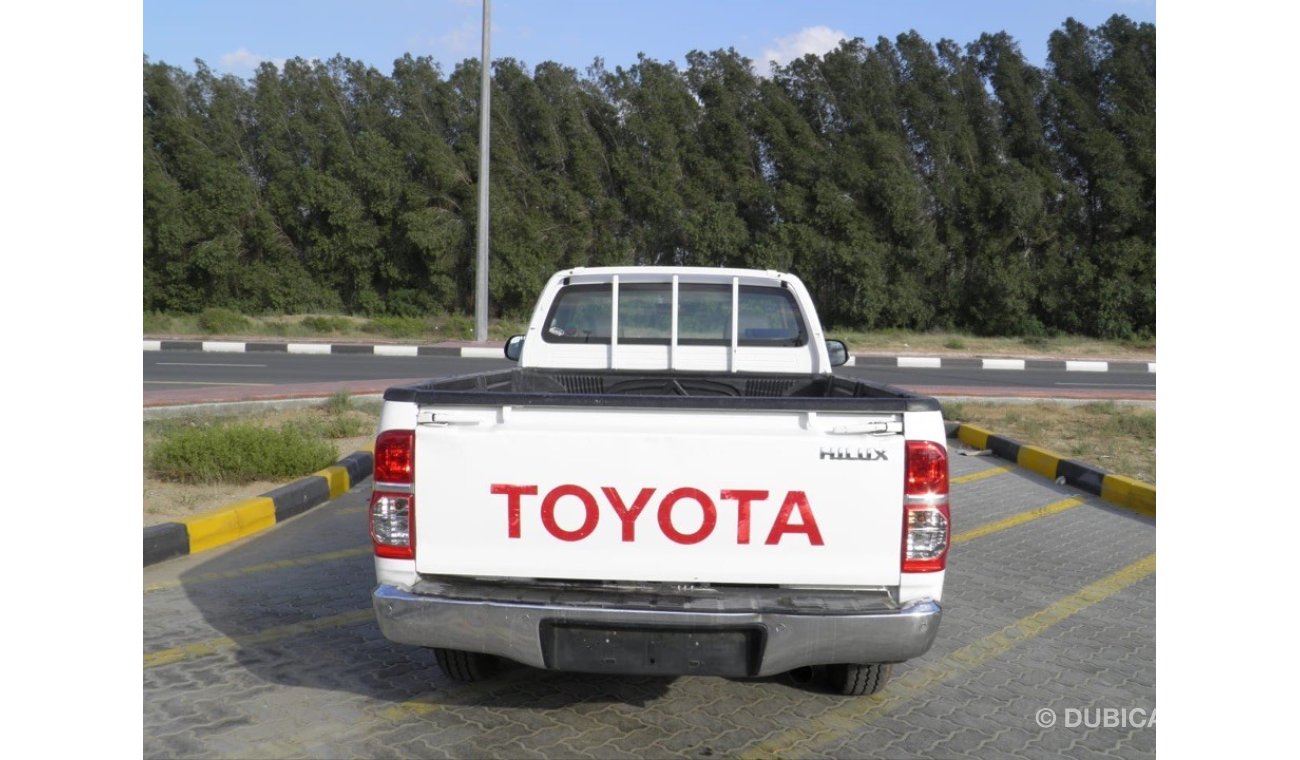 Toyota Hilux 2014 2.7 Ref#137