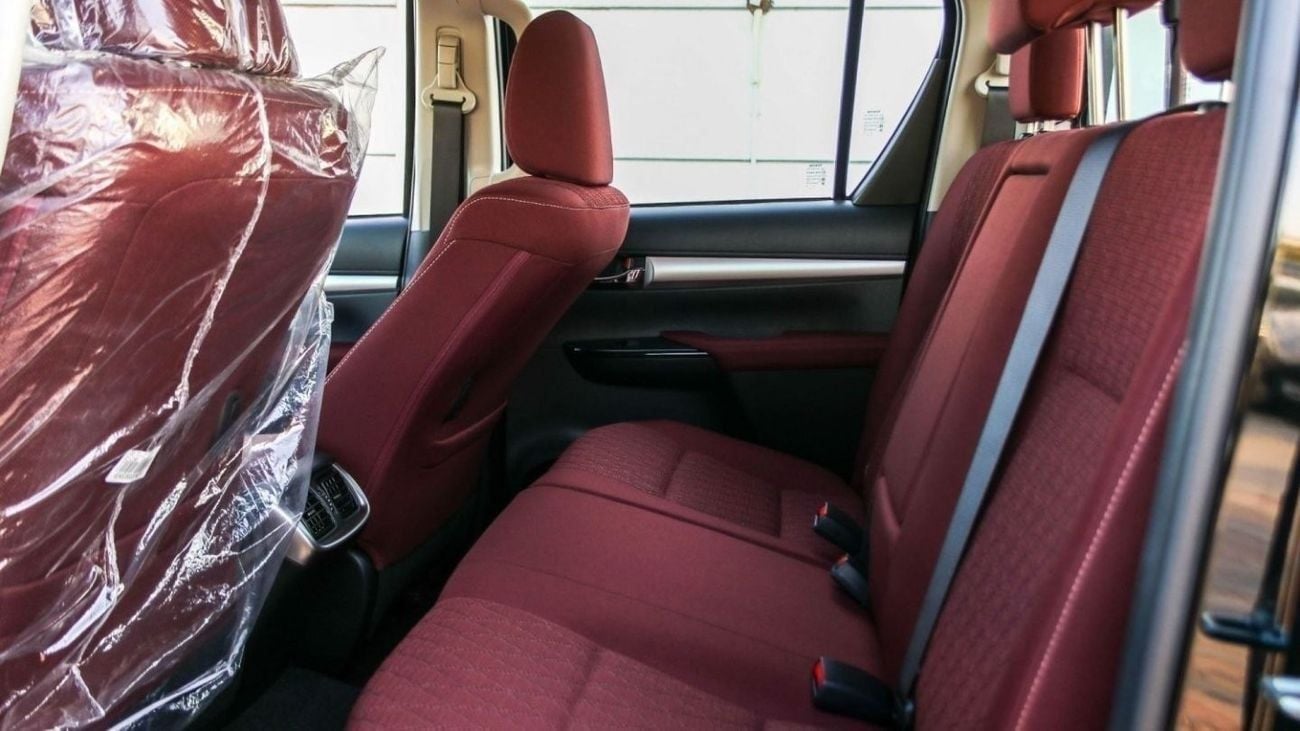Toyota Hilux SGLX HILUX GLX 2.7L AT PETROL 2024