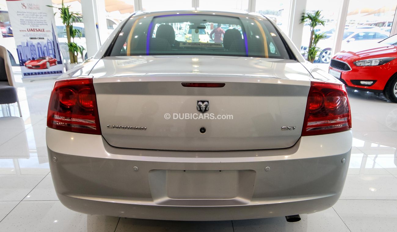 Dodge Charger SXT
