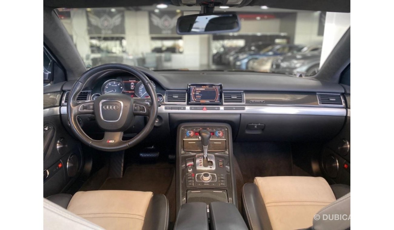 Audi S8