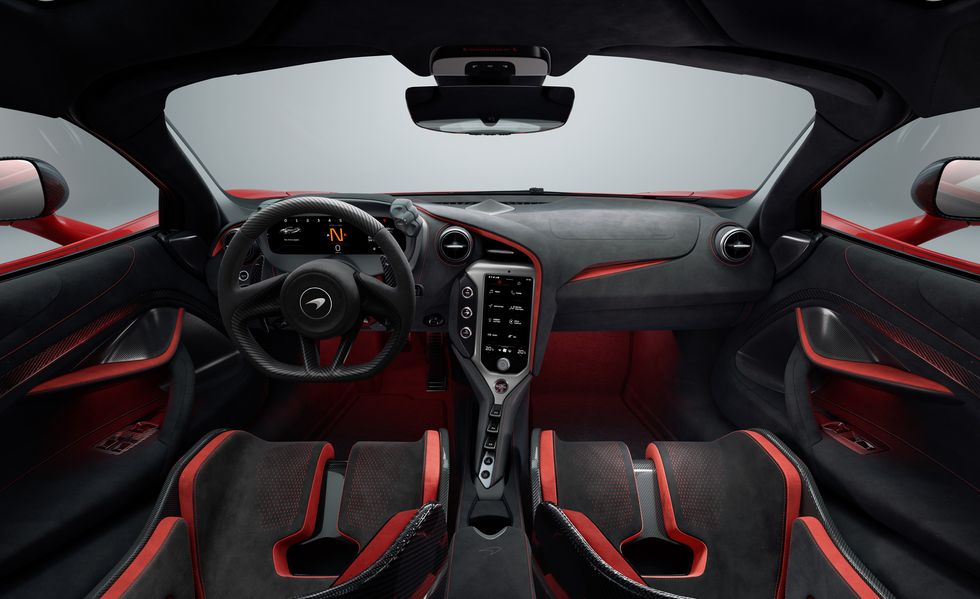McLaren 750S interior - Cockpit