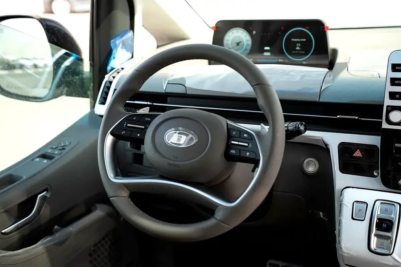 هيونداي ستاريا Luxury 7 seaters Hyundai Staria 2026 مواصفات خليجية