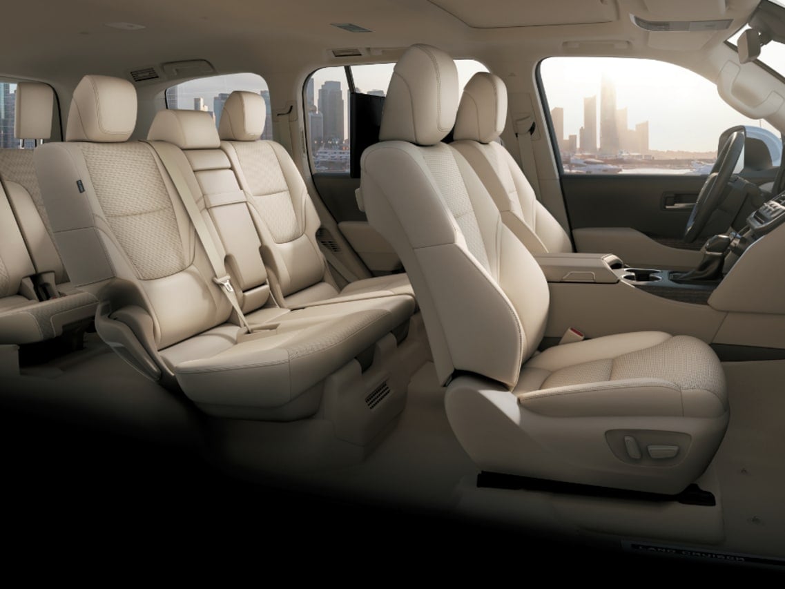 تويوتا لاند كروزر interior - Seats