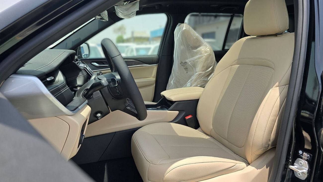 Jeep Grand Cherokee 2025 Jeep Grand Cherokee 3.6L AT Petrol