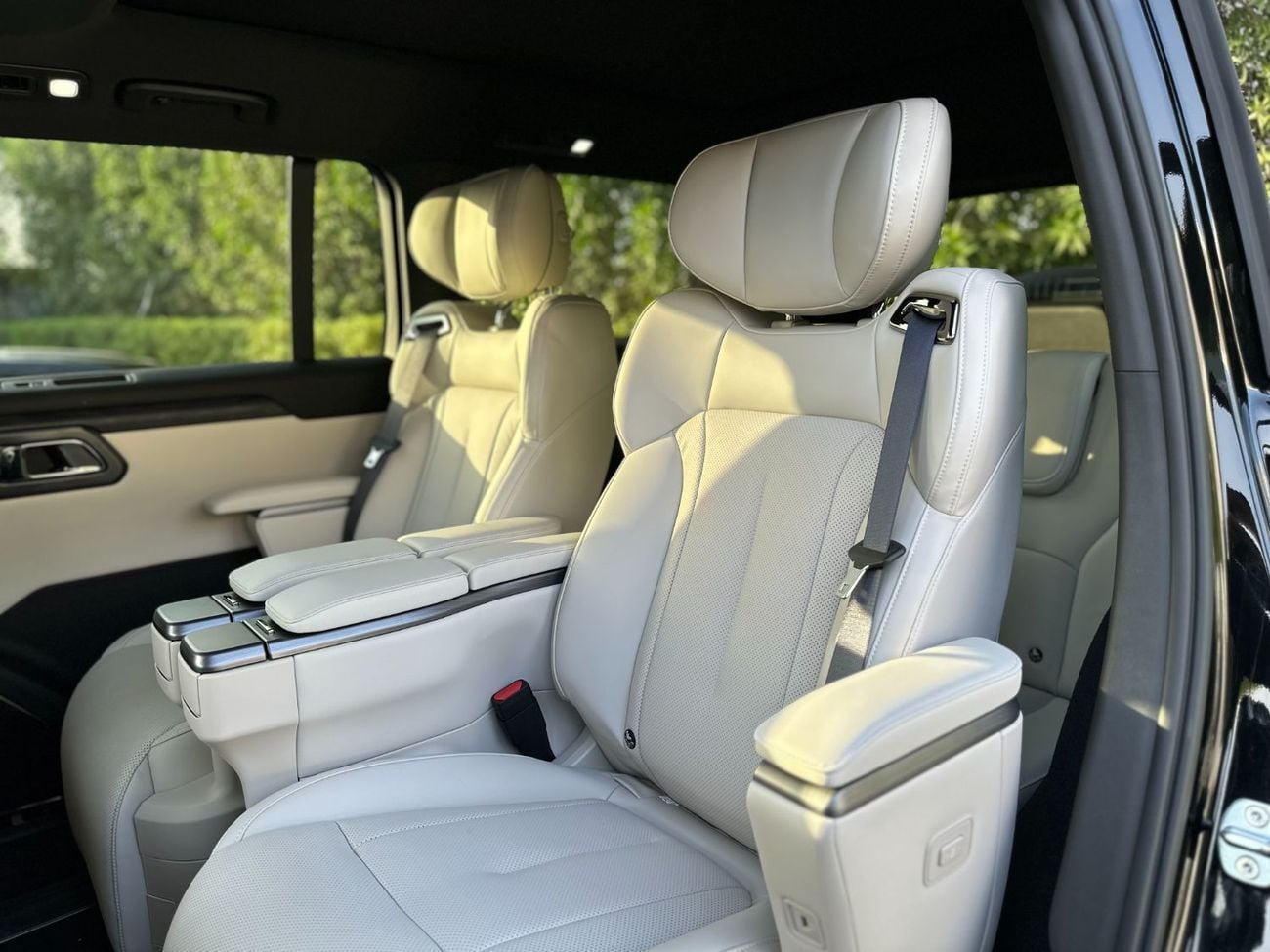 ROX 01 PRESTIGE | 6 Seats VIP | Brand New | AED 3,500 monthly