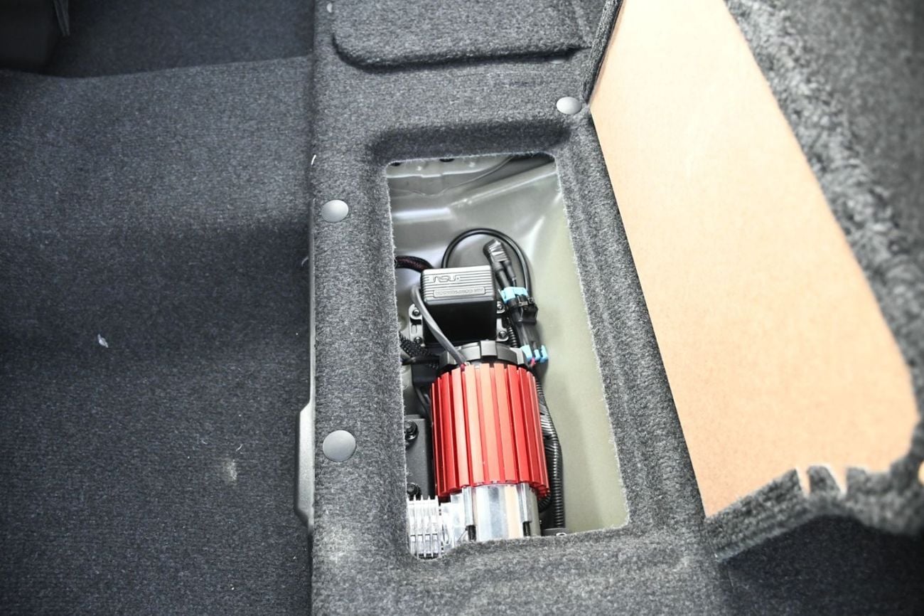 تويوتا هيلوكس Toyota Hilux 4.0 LTR V6 Adventure Automatic Petrol 4x4 With Air Compressor