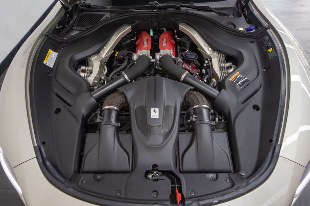 فيراري روما FERRARI ROMA | 2021 | Exterior And Interior Carbon Fiber |  1,900 km