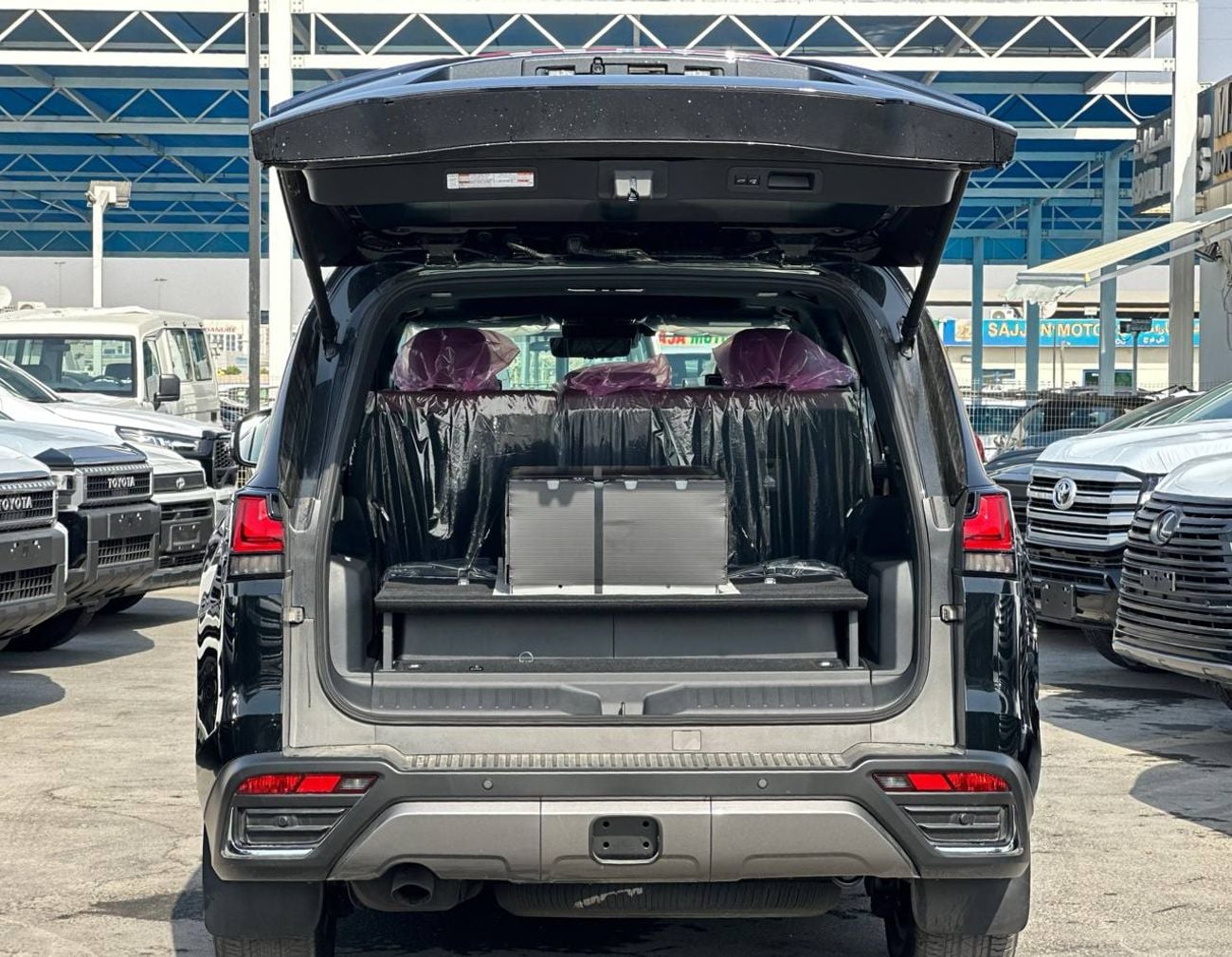 Lexus LX700h Urban Signature 3.5L HEV A/T // 2026 // Full With Radar & Head Up Disable , 360 Camera , Wireless Ch