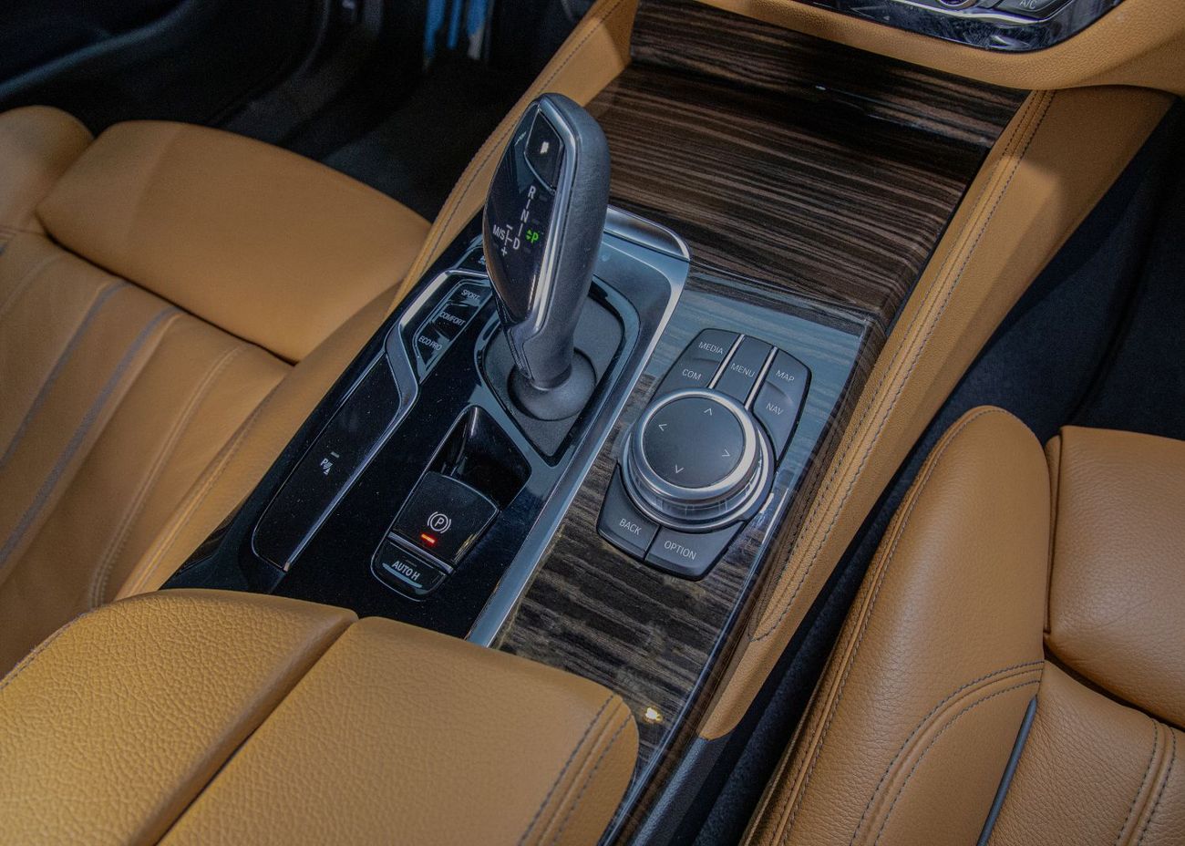 بي أم دبليو 520i