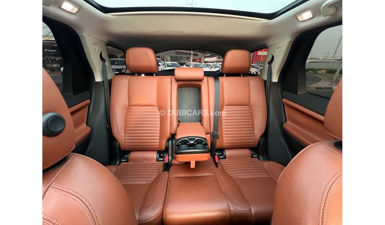 لاند روفر دسكفري LAND ROVER DISCOVERY HSE SPORT 2017 FULL OPTION VERY LOW MILEGAE DEALER WARRANTY