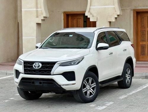 Toyota Fortuner 2022 Model V4 2.7L Engine Full Option Very Clean And Perfect Condition