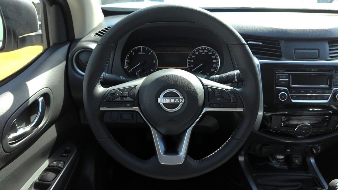 Nissan Navara CSF 2.5L (158 HP) 2025 Nissan Navara DLX CSF | 2.5L Turbo Diesel | 161 HP | Manual | 4x4 | GCC Specs