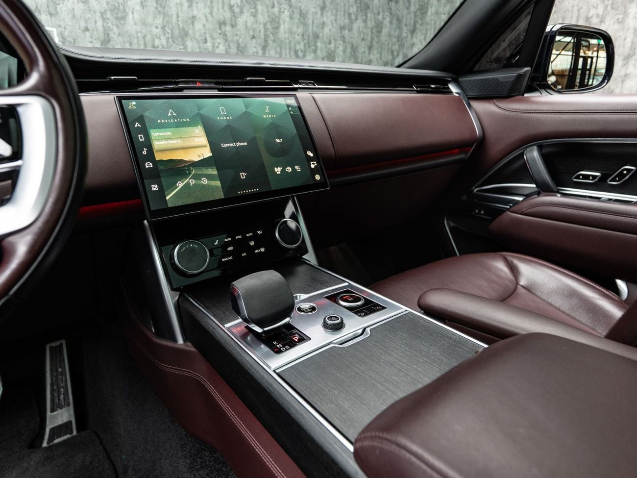 Land Rover Range Rover AUTOBIOGRAPHY BUY NOW, PAY 2027 | THE BLACKLINE STANDARD | 2022 Range Rover Autobiography, 2027 Warranty, GCC