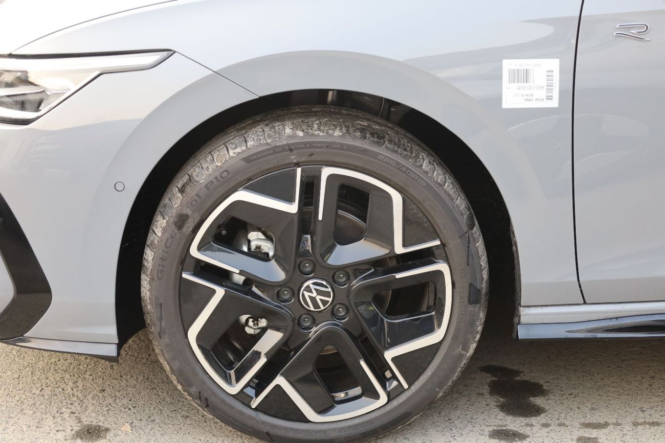 فولكس واجن جولف ار 300TSI 2025 Model Only for export only