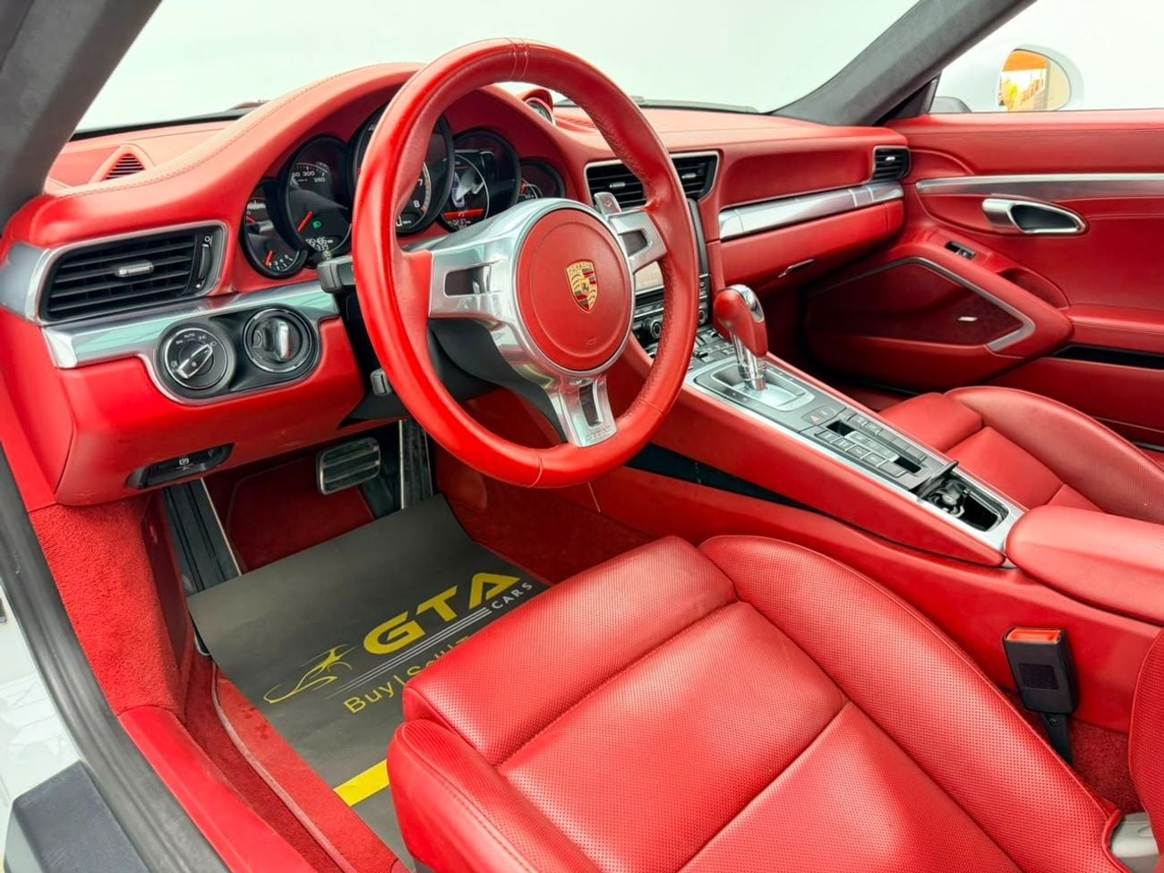 بورش 911 TURBO 2014 Porsche 911 Turbo, May/2027 Porsche Warranty, Full Service History, GCC