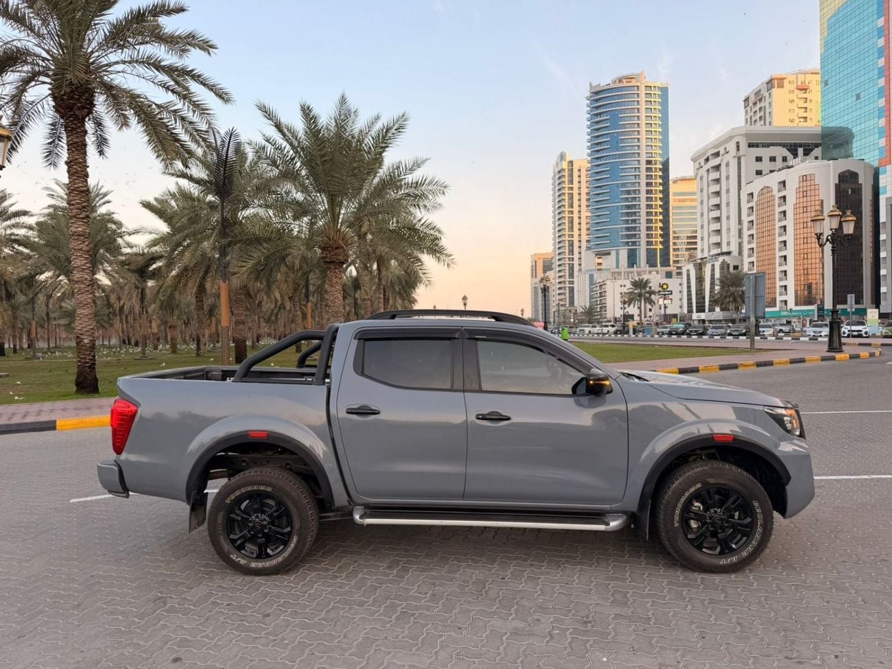 Nissan Navara PRO-4X Series 4 4×4  Exported from Australia Right Hand Drive