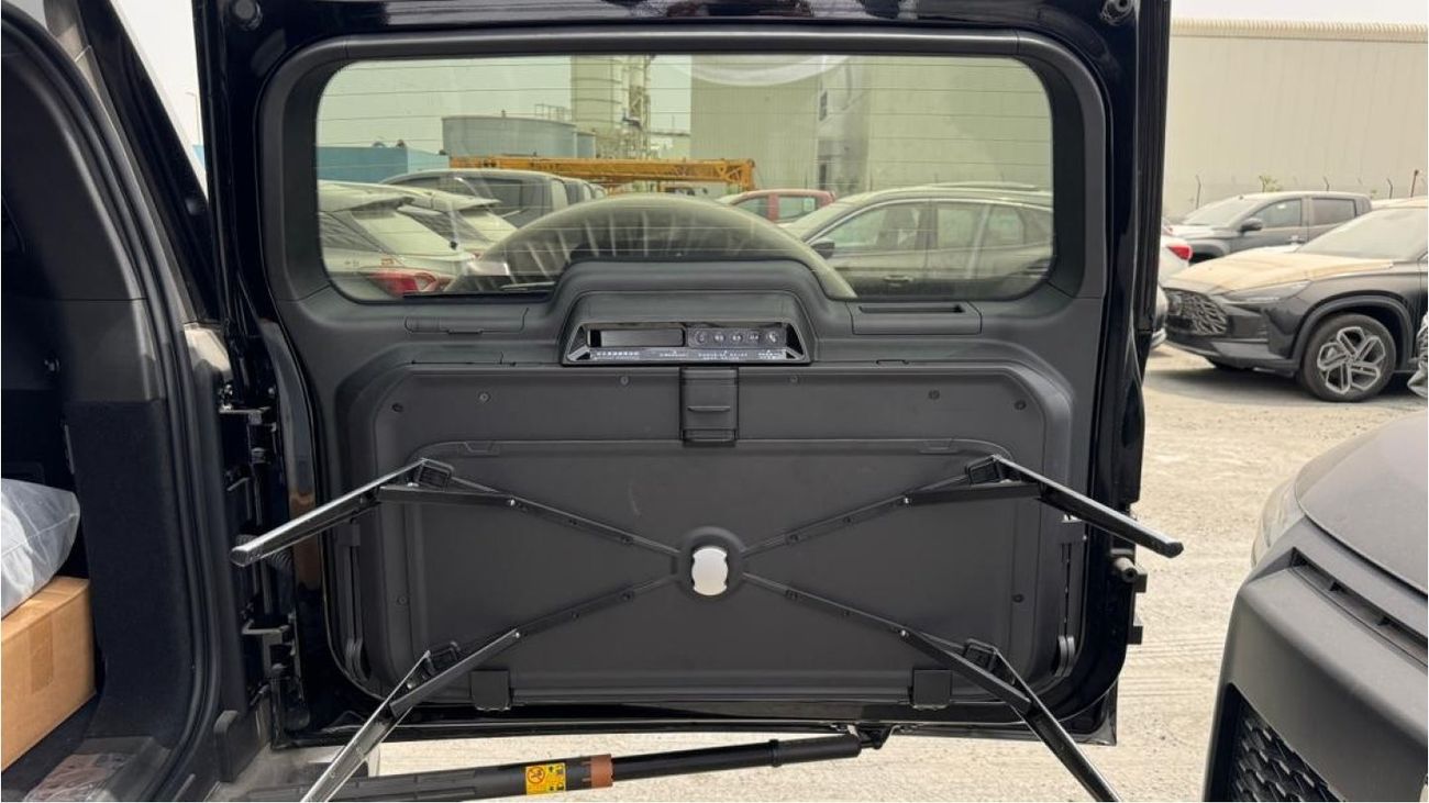 روكس 01 Polestones Rox Motor 01 Premium SUV  3-Row 6-Seater