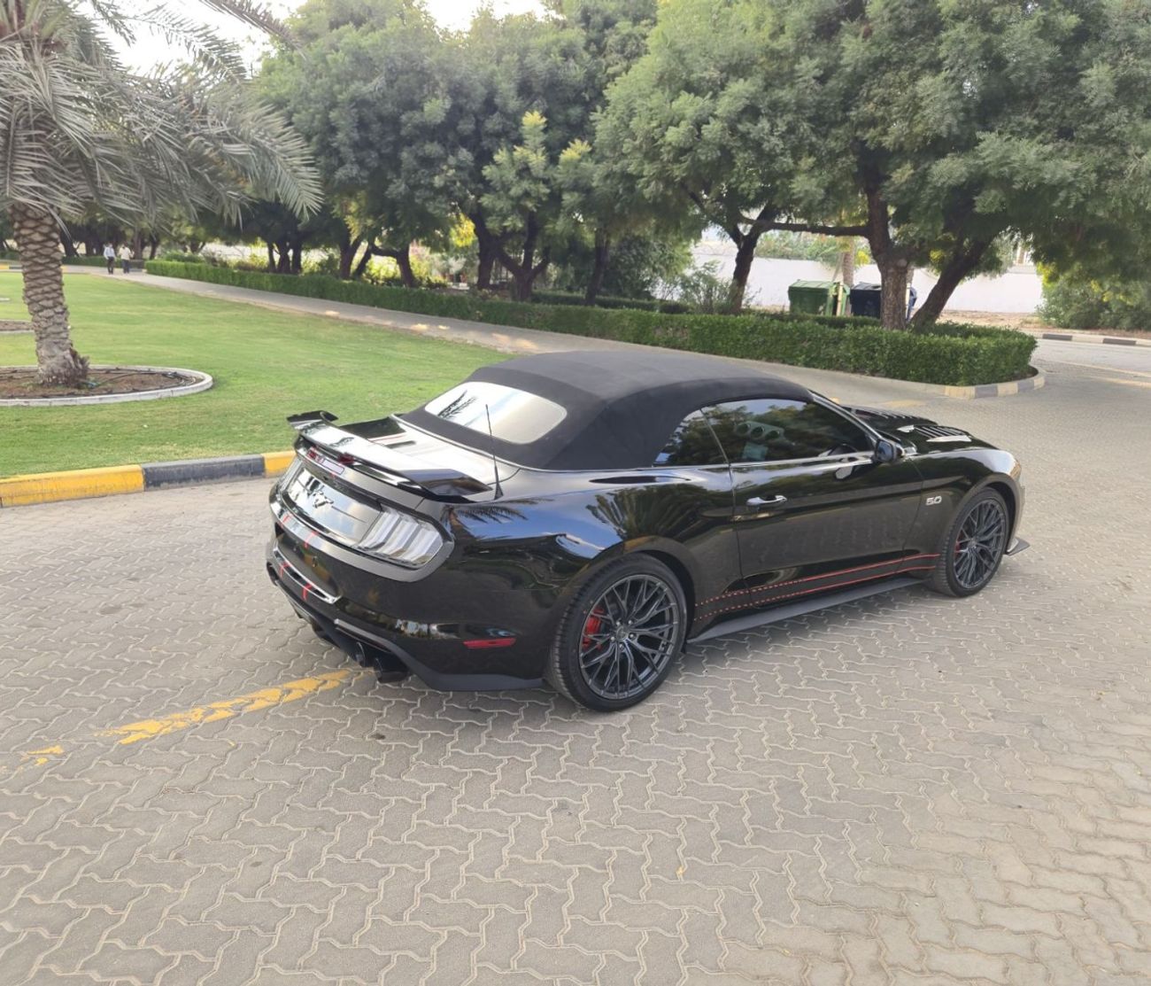 Ford Mustang 5.0L Fastback GT Premium