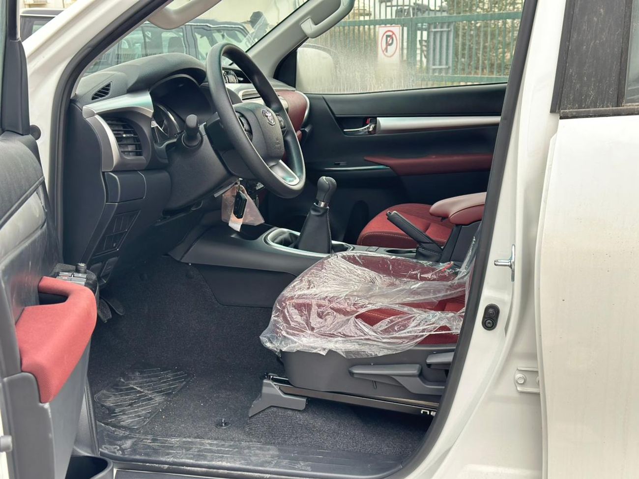 Toyota Hilux SR 2.7L