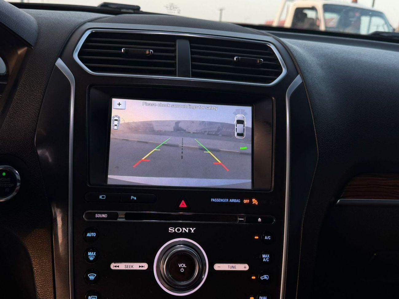 Ford Explorer top-of-the-line model, fully loaded with panoramic