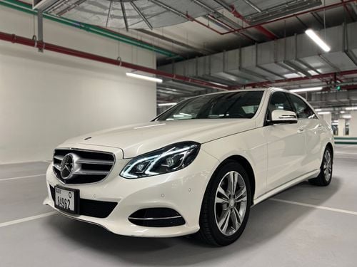 Mercedes-Benz E300 4MATIC V6