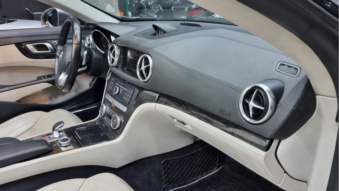 Mercedes-Benz Sl 450 SPECIAL RAMADAN OFFER MERCEDES SL 450 2020 WITH 12K KM ONLY IN BEAUTIFUL SHAPE FOR 185K AED