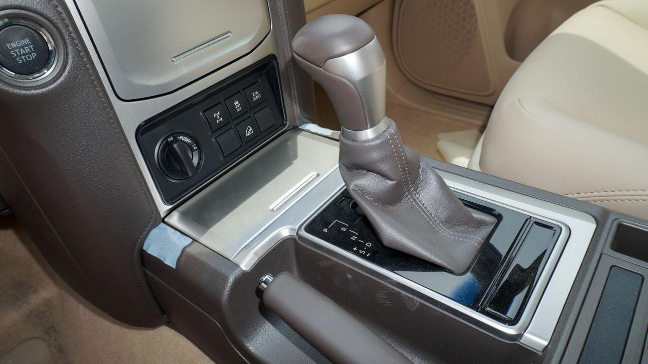 تويوتا برادو TXL 4.0L V6