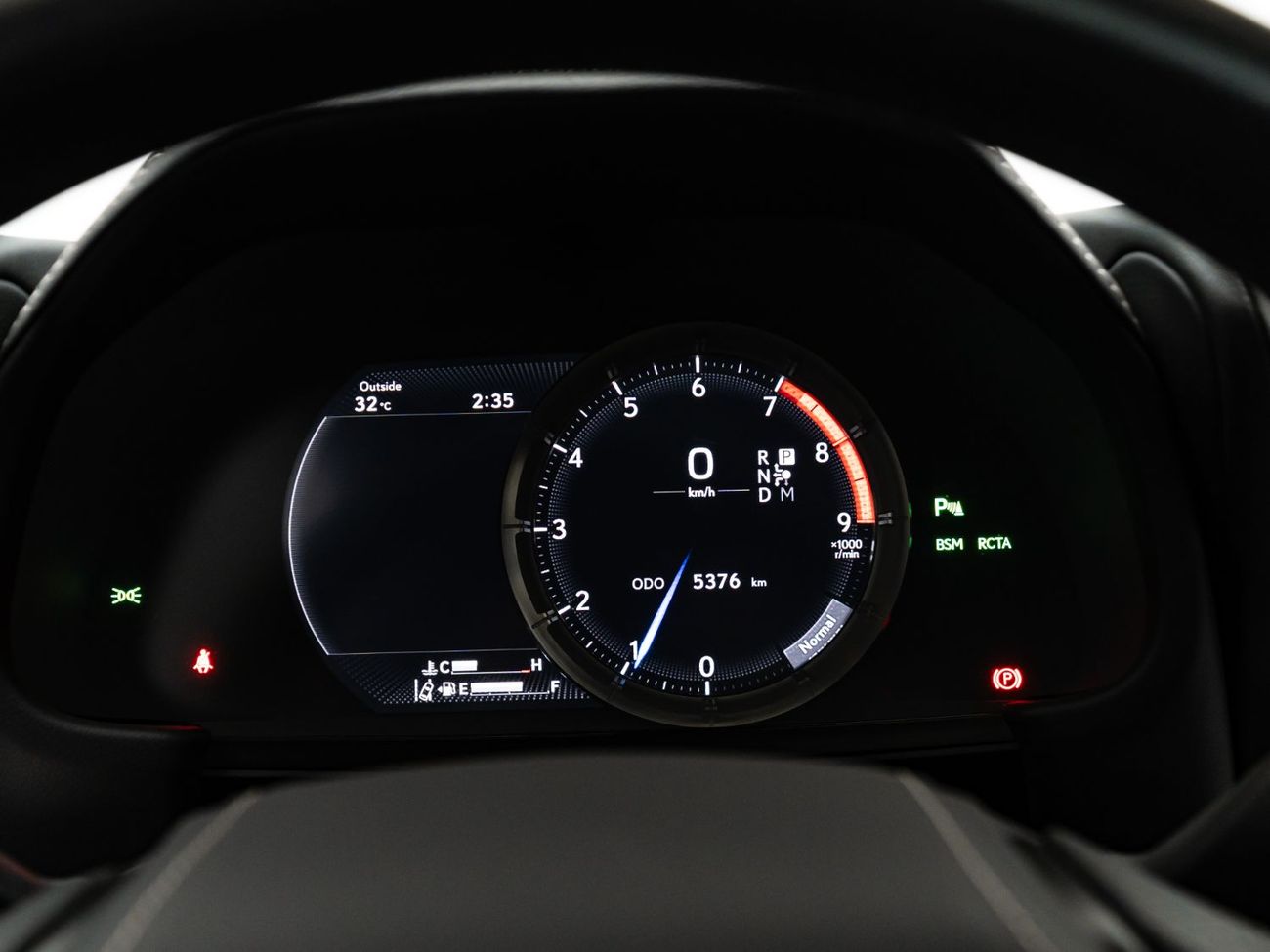 Lexus LC500 5.0L V8 Titanium 2022 Lexus LC 500, 2027 Lexus Warranty, 2026 Lexus Service Contract, Low KMs, GCC