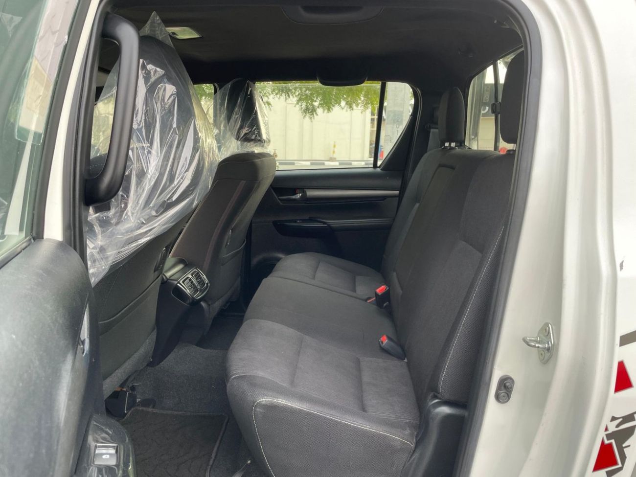 Toyota Hilux ADV 4.0L 2022 TOYOTA HILUX ADVENTURE 4.0 | FULL OPTION | GCC