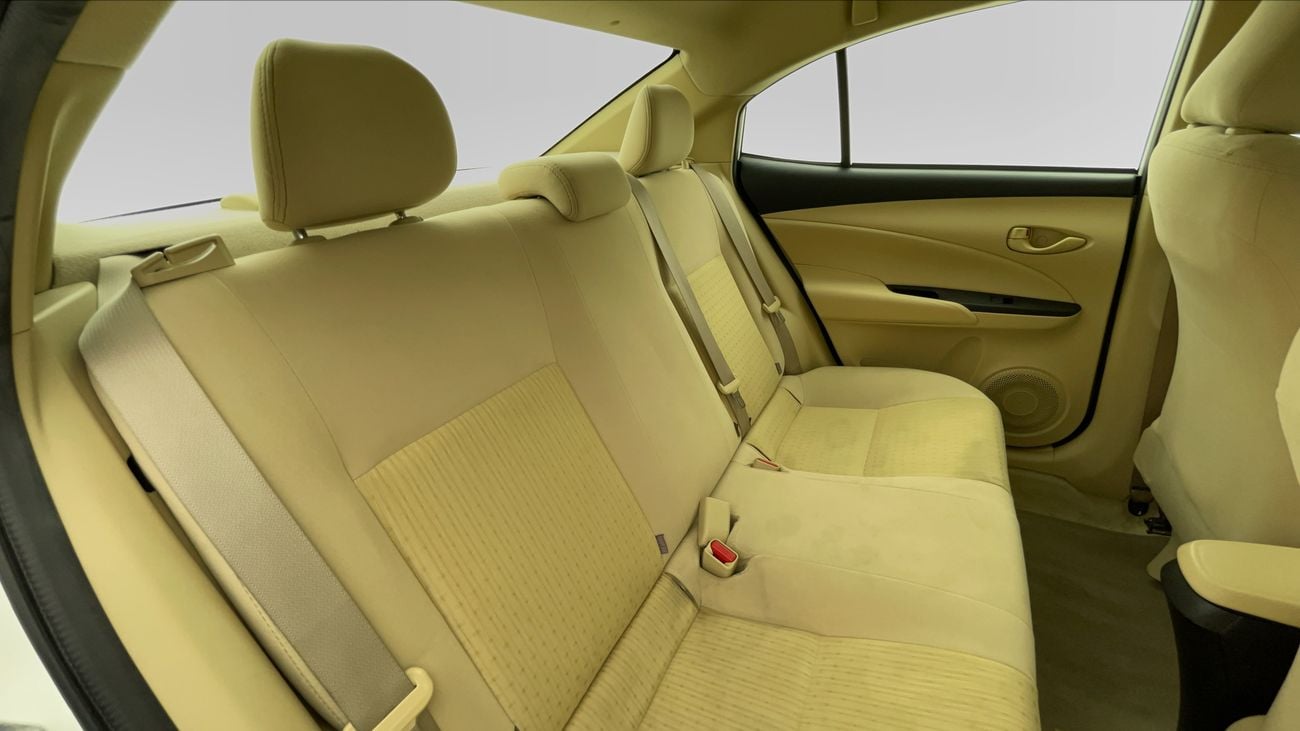 تويوتا يارس SE 1.5 | بدون دفعة مقدمة | اختبار القيادة في المنزل