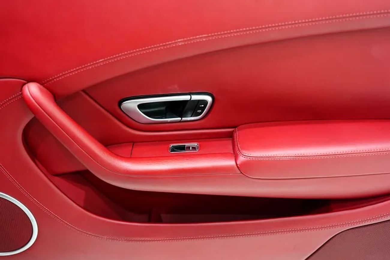 Bentley Continental GT Continental GT, V8, GCC Specs!!