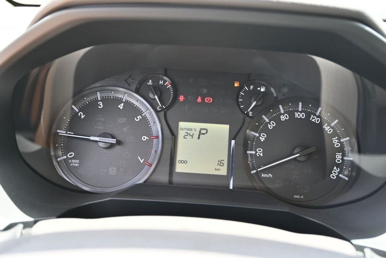 تويوتا برادو تويوتا لاندكروزر برادو 4.0 لتر TX.L بنزين ، دفع رباعي ، دفع رباعي ، 5 أبواب ، مثبت سرعة ، فتحة سقف ،