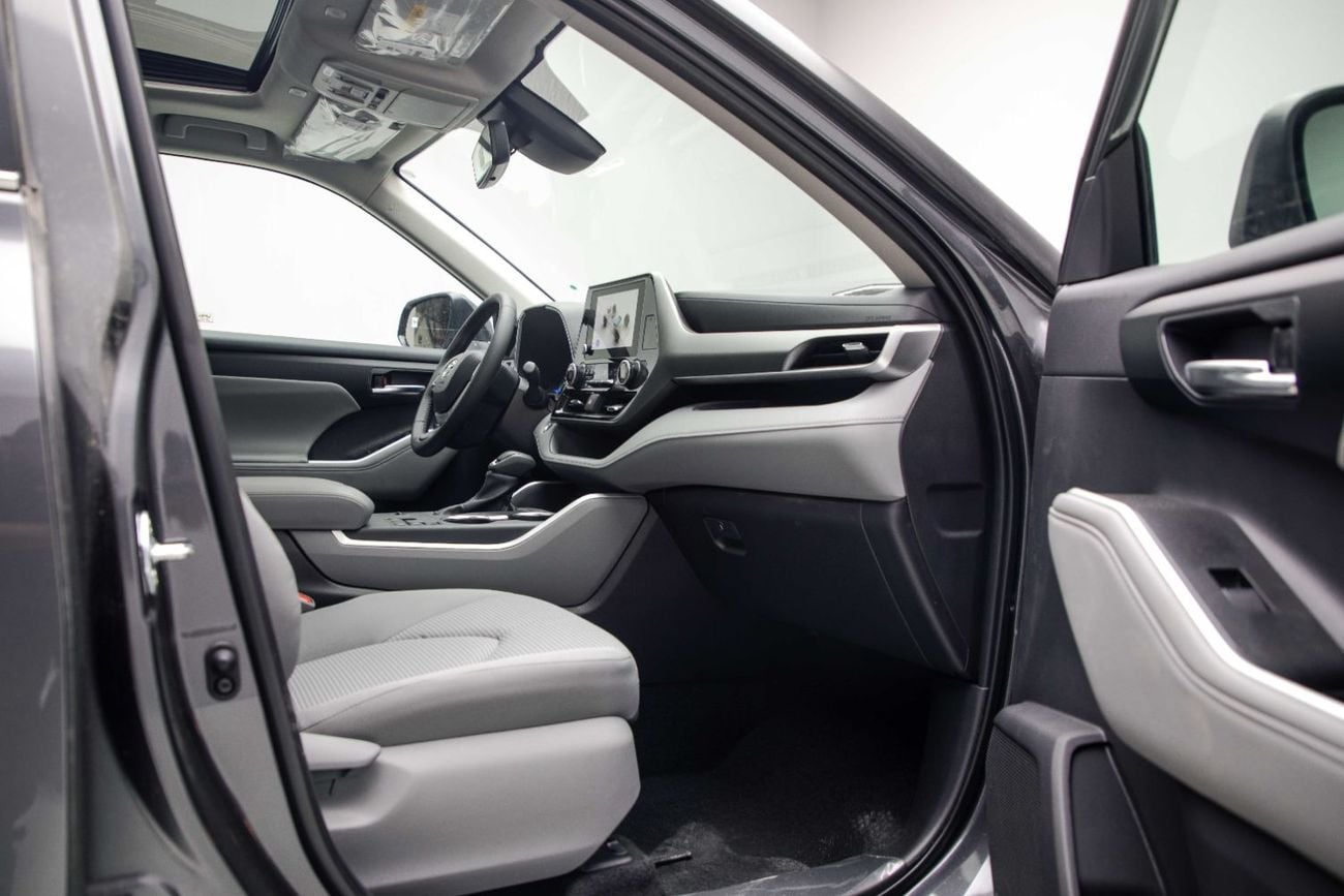 تويوتا هايلاندر GLE Hybrid 2.5L - Grey Metallic Inside Grey | Export Only