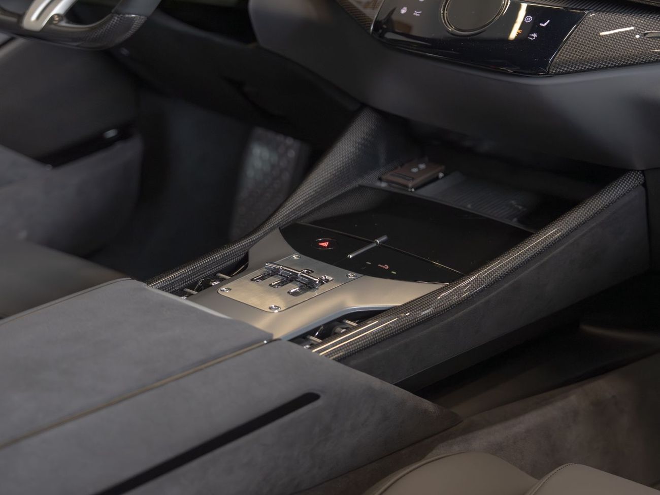 Ferrari Purosangue - 2025 | Brand New | 7 Years Service Contract | 0 Km Mileage