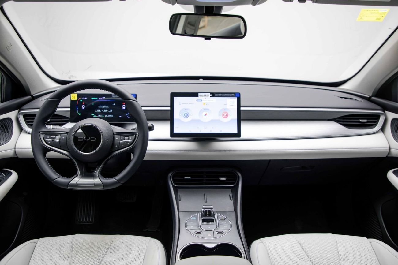 بي واي دي سيل 05 DM-i ID Luxury 1.5L - Grey Inside Grey | Export Only