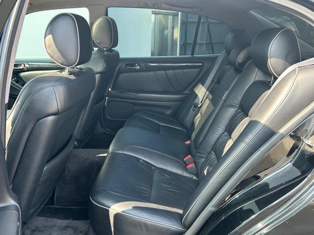 Toyota Aristo interior - Seats