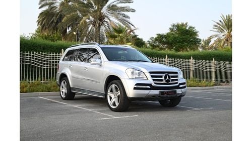 مرسيدس بنز GL 500 BEST DEAL - LOW MILEAGE - MERCEDES GL 500 4MATIC - FULL OPTION - WELL MAINTAINED - GCC