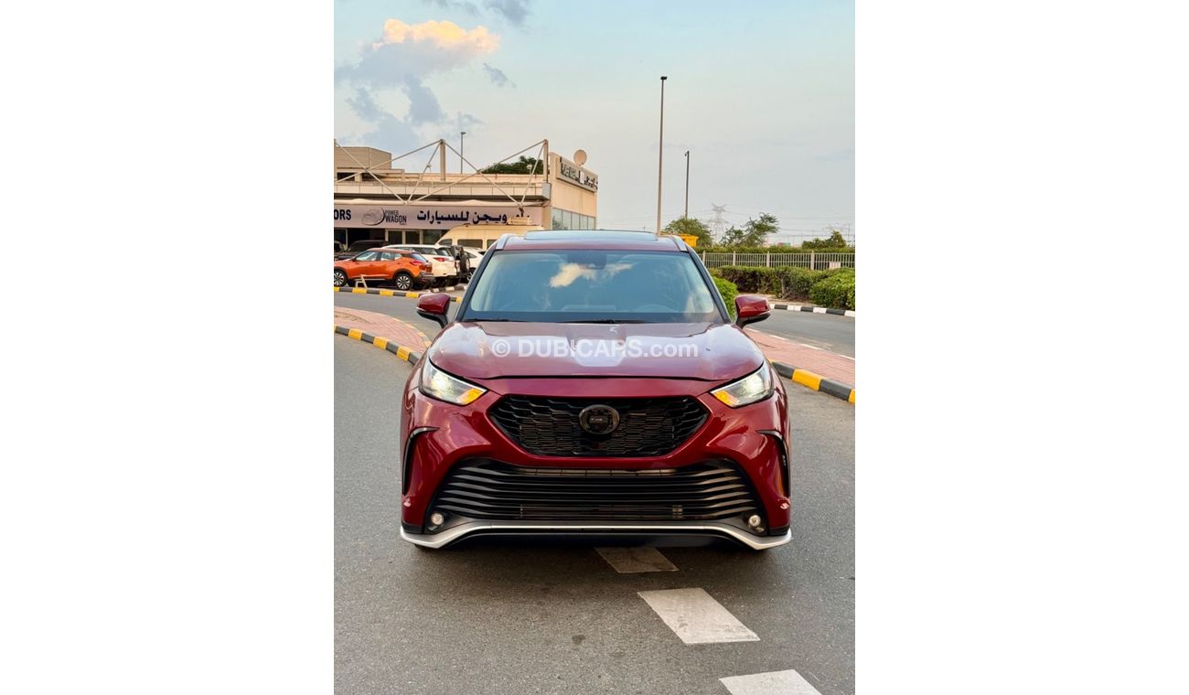 Toyota Highlander 2023 XLE SUNROOF TURBO ENGINE 2.5L AWD USA IMPORTED