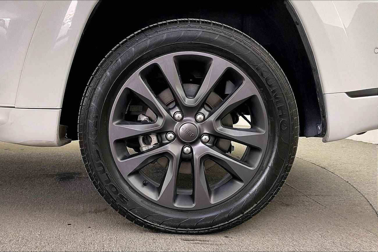 Jeep Grand Cherokee Overland S | Guaranteed Warranty | 0 Down Payment