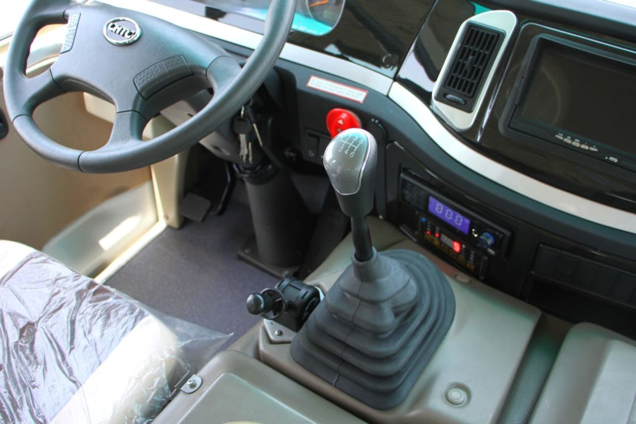 CHTC Bus 2023 CHTC Coaster 3.0 28STR - White inside Beige